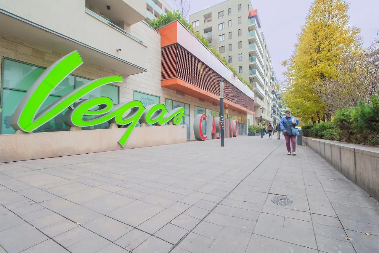 Corvin Modern Two Bedroom Apartment Free Parking Budapeszt