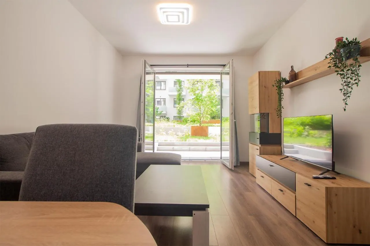 Corvin Modern Two Bedroom Apartment Free Parking Budapeszt