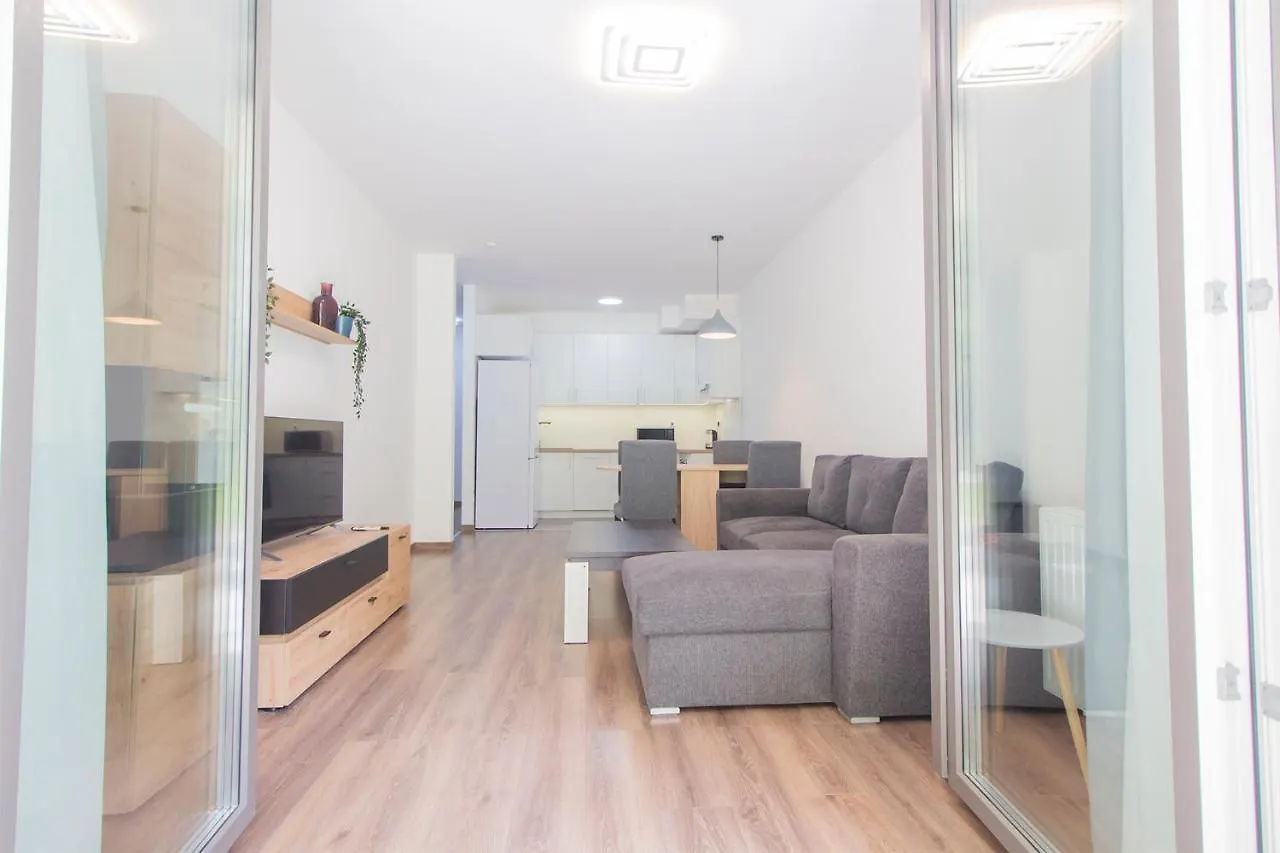 Corvin Modern Two Bedroom Apartment Free Parking Budapeszt